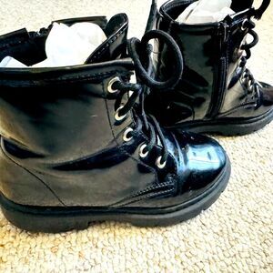 Steve Madden black booties toddler size 12, preloved